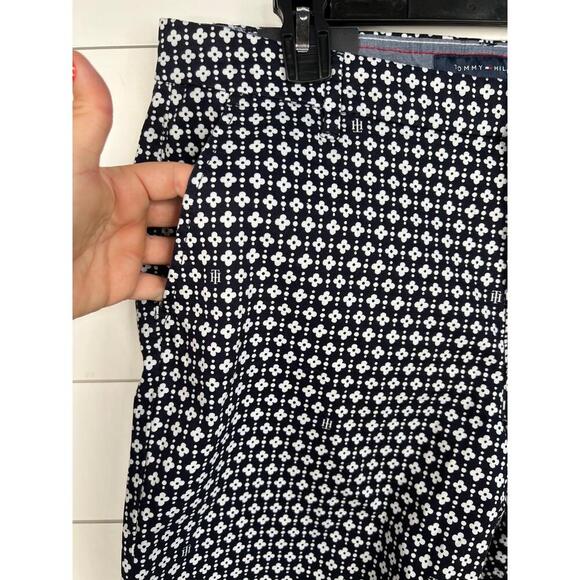 Tommy Hilfiger White Floral Pattern Hollywood Shorts Size 10 9" Inseam - Picture 9 of 14